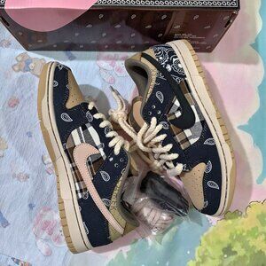 Nike Brown and Black Paisley Sneakers